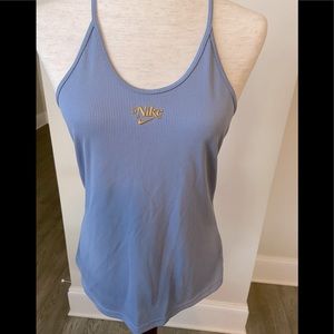 💪 Nike Dri-Fit Training Top NWT